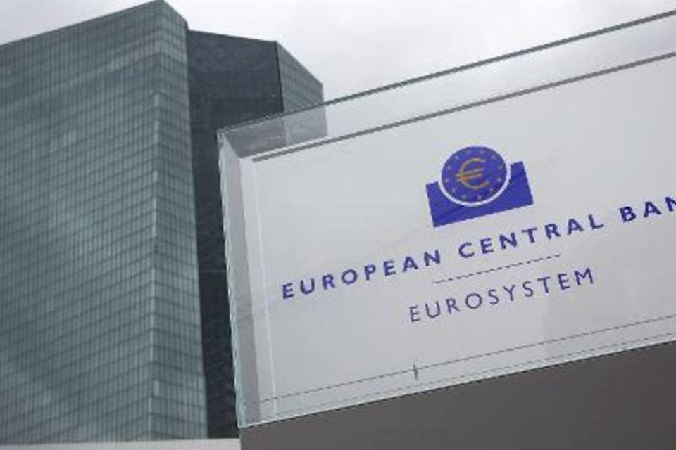 Draghi defende bancos e diz que BCE "está preparado"