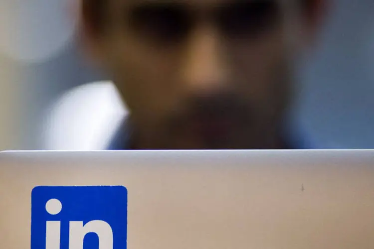 
	LinkedIn: crescimento da receita com publicidade caiu para 20 por cento no quarto trimestre
 (David Paul Morris/Bloomberg)