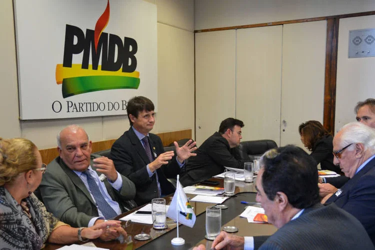 
	PMDB: argumento para a sa&iacute;da do governo ser&aacute; de que a presidente Dilma n&atilde;o &eacute; capaz de liderar um movimento para tirar o pa&iacute;s da crise
 (José Cruz/ Agência Brasil)