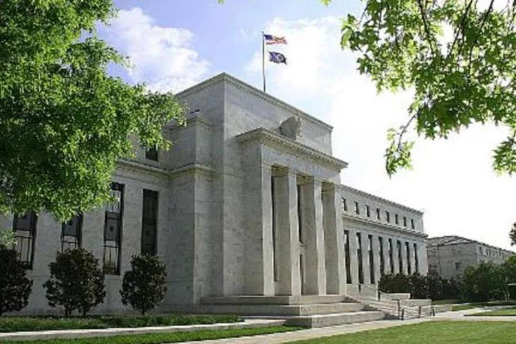Prédio do Fed, em Washington: integrantes também afirmaram que crescimento mais fraco no resto do mundo pode afetar a expansão da economia dos EUA (Karen Bleier/AFP)