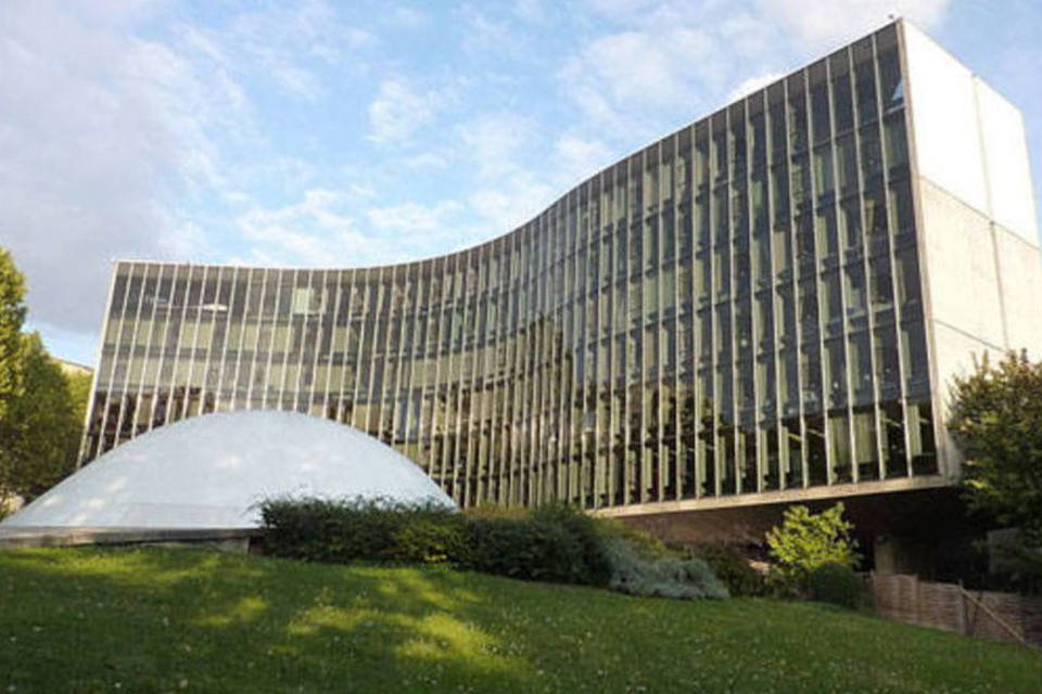 Paris presta homenagem a Niemeyer e sua obra-prima, Brasília