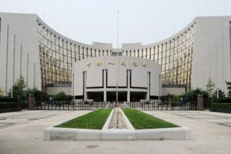 Banco Central da China: flexibilização acontece em meio à desaceleração da segunda economia do mundo, uma vez que o crescimento caiu a 7,3% no terceiro trimestre (Mark Ralston/AFP)