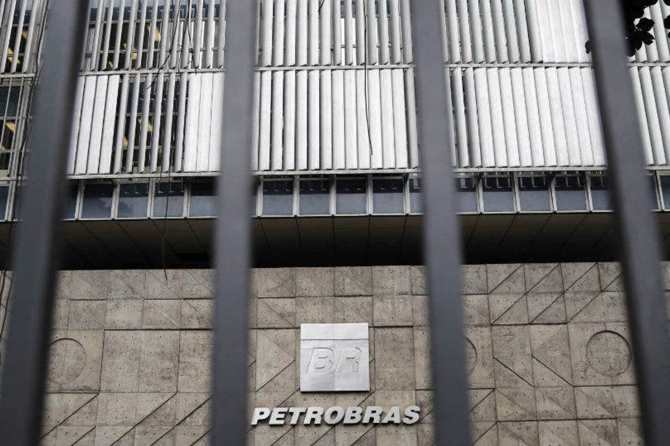 Ex-gerente da Petrobras Venina Velosa presta depoimento