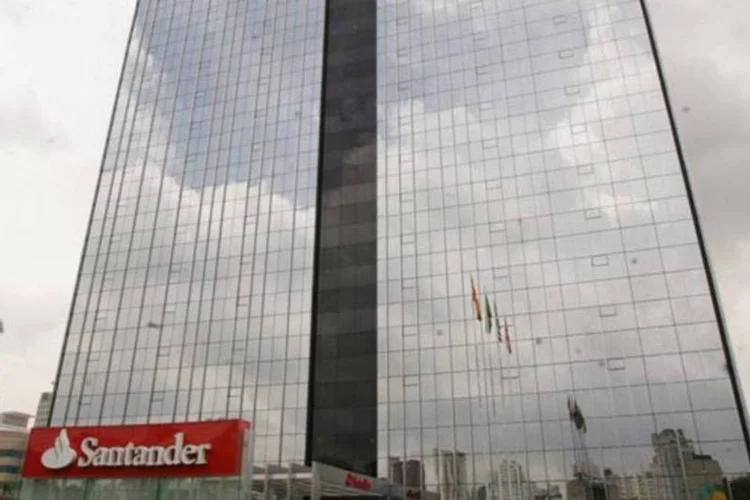Sede do Santander Brasil: empresa quer 25% das ações em circulação até o final de 2014 (Fernando Moraes/VEJA São Paulo)