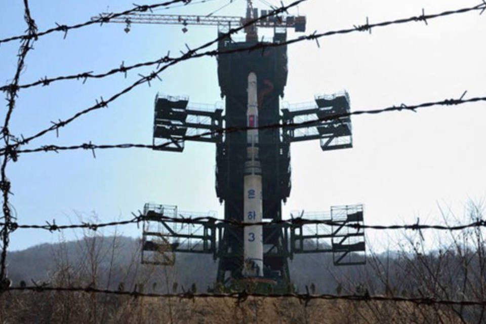 Coreia do Norte desmonta foguete para repará-lo, diz Seul
