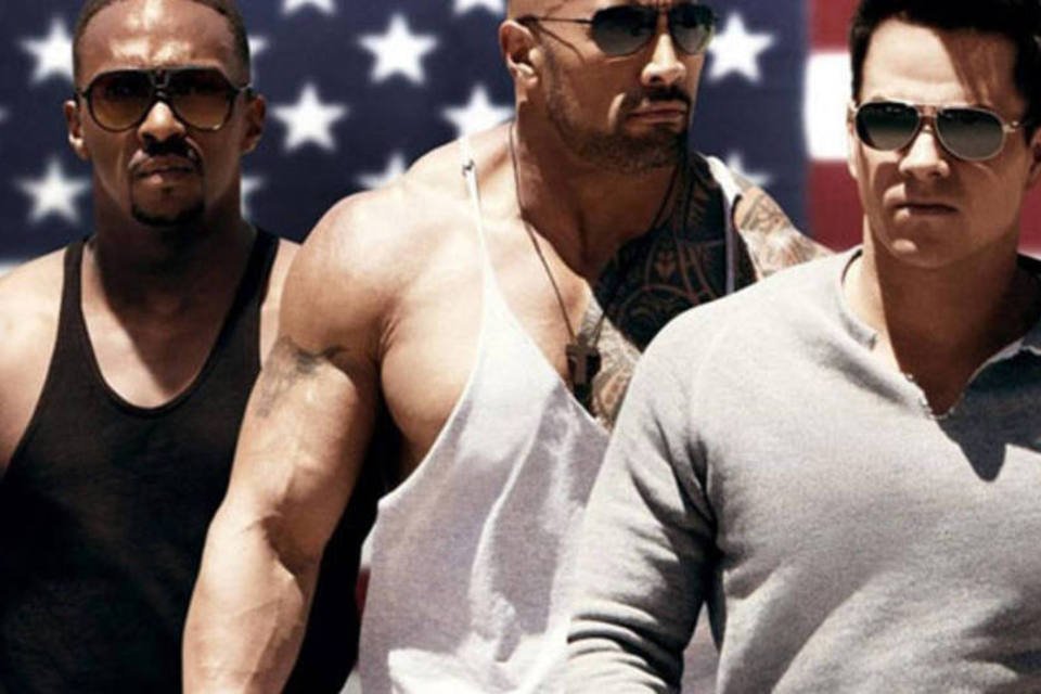 Mark Wahlberg e Dwayne Johnson estrelam “Sem Dor, Sem Ganho”