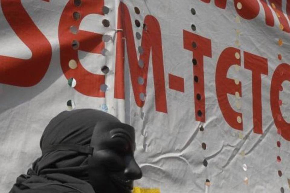 Manifestantes sem-terra deixam Instituto Lula