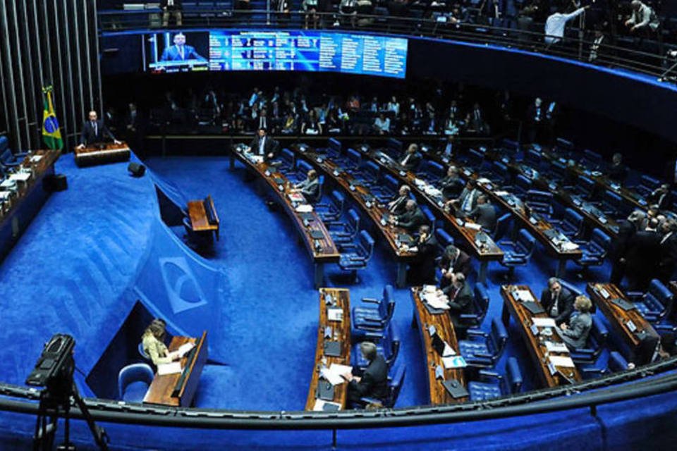 Senado aprova limite de gastos para assembleias e TCEs