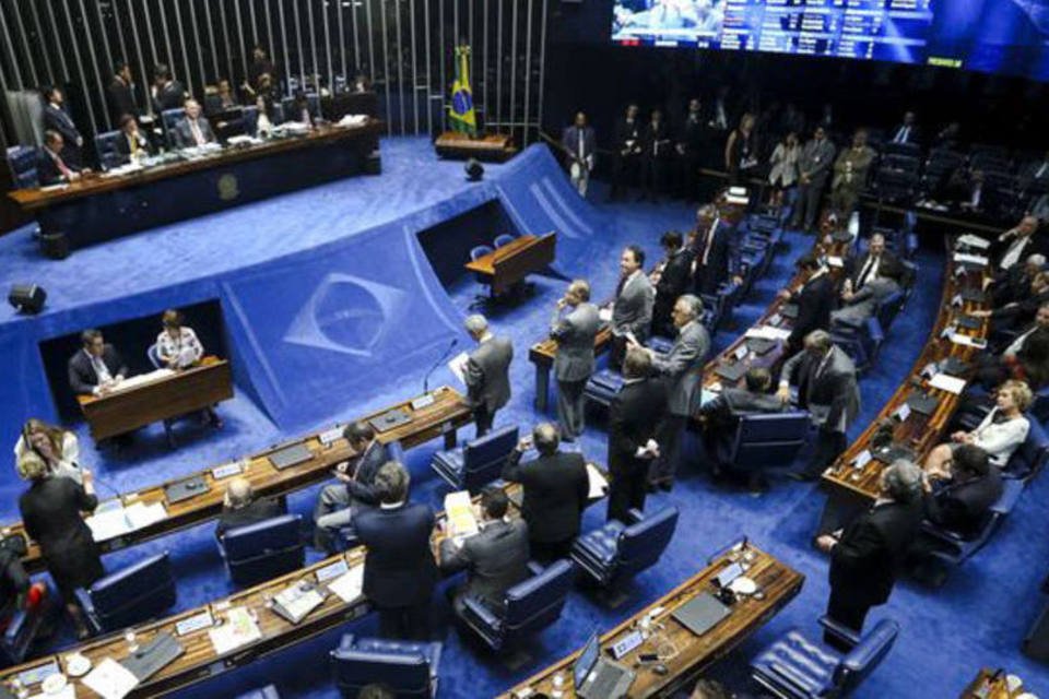 PSDB quer incluir Lava Jato em impeachment no Senado