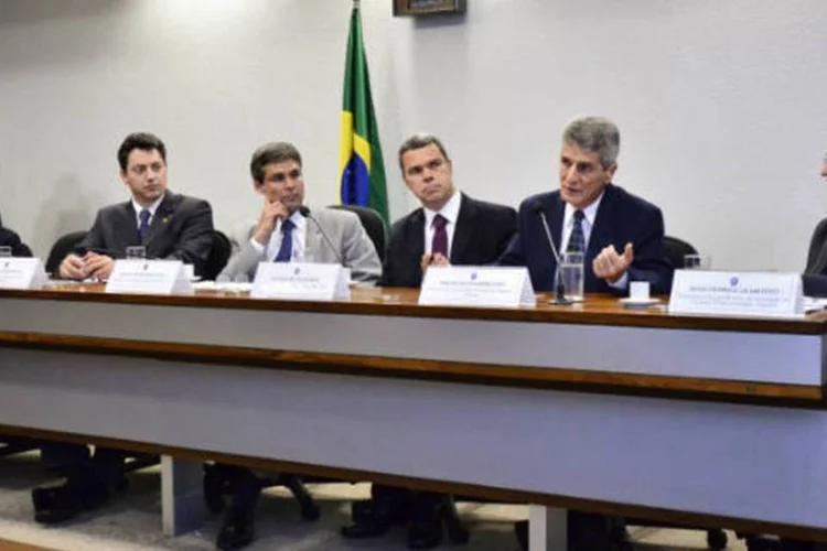 
	Reuni&atilde;o da Comiss&atilde;o de Assuntos Econ&ocirc;micos (CAE) do Senado
 (Rafael Cartvalho/Agência Senado)