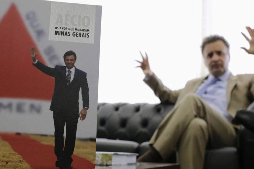 Governo Dilma é omisso em relação à segurança, diz Aécio