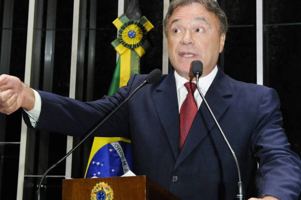 Senador Alvaro Dias: "(A presença de Silveira) contamina o governo, faz desacreditar o compromisso assumido pelo presidente" (Waldemir Barreto/Agência Senado)