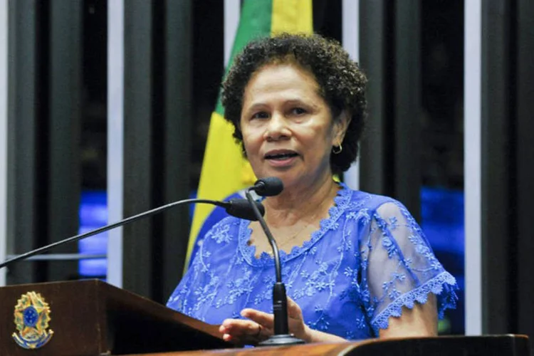 Regina Sousa: a senadora, que não se sentiu diminuída por ter sido comparada a uma "tia do cafezinho", ponderou, porém, que o comentário foi racista e preconceituoso (Divulgação / Agência Senado)