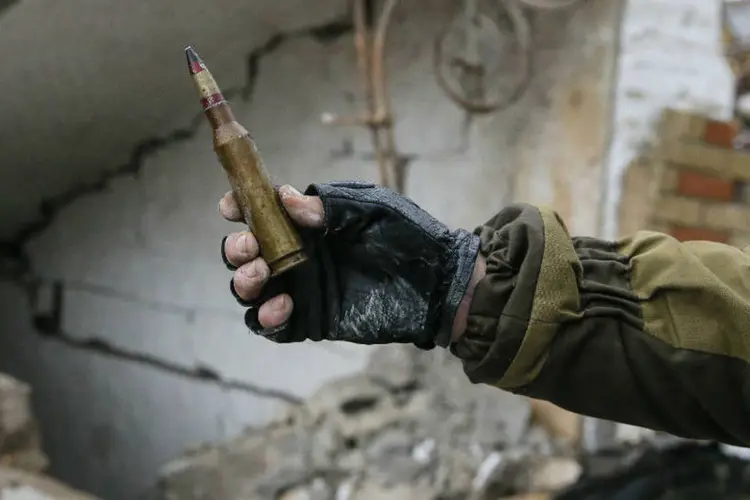 
	Separatista na Ucr&acirc;nia: acordo parece ter desencadeado guerra de &uacute;ltima hora por territ&oacute;rio
 (Maxim Shemetov/Reuters)