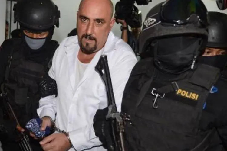 Serge Atlaoui em 11 de março de 2015 em Tangerang: francês forma parte de um grupo de 11 condenados à morte por tráfico de drogas de origem estrangeira (Romeo Gacad/AFP)