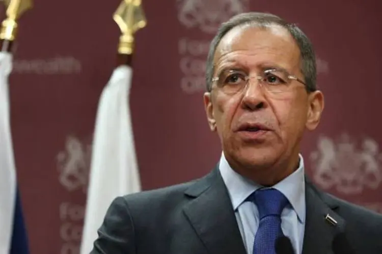 
	O ministro russo das Rela&ccedil;&otilde;es Exteriores, Sergei Lavrov:&nbsp;&quot;n&atilde;o se pode enviar tanques e ao mesmo tempo manter conversas&quot;
 (Peter Macdiarmid/Getty Images)