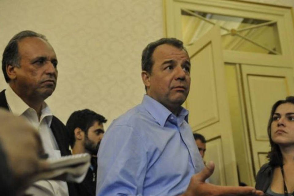 Cabral diz que passará governo para Pezão em abril