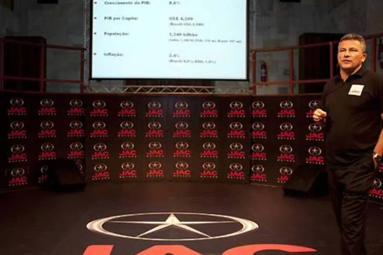 O fundador da Azul, David Neeleman, o presidente da JAC Motors Brasil, Sergio Habib, e outros executivos estarão em evento da revista The Economist, no Rio de Janeiro, hoje (Divulgação)