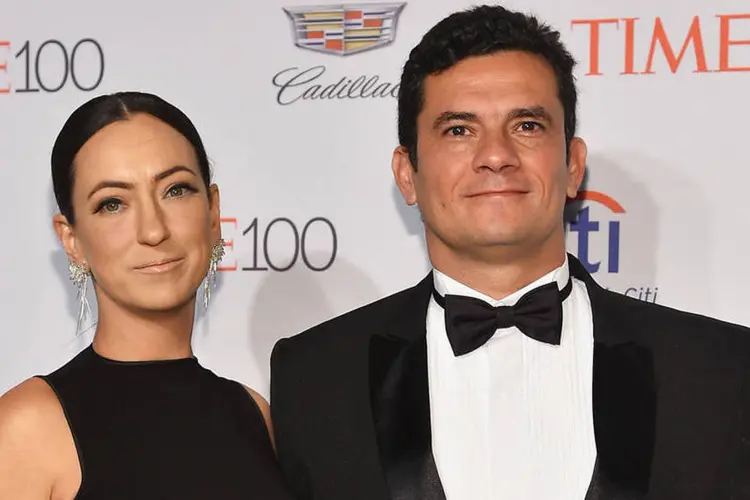 Juiz Federal Sérgio Moro e sua esposa Rosângela Wolff: ela usou rede social para convidar manifestantes para o ato em apoio à Operação Lava Jato, em Curitiba (Ben Gabbe/Getty Images)