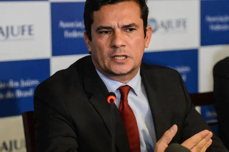 
	S&eacute;rgio Moro: juiz determinou o bloqueio das contas pessoais e das empresas de Jo&atilde;o Santana e sua esposa
 (Fabio Rodrigues Pozzebom/ Agência Brasil)