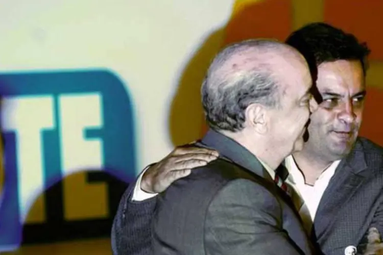 José Serra e Aécio Neves: crise interna no PSDB (Fabio Rodrigues Pozzebom/AGÊNCIA BRASIL)