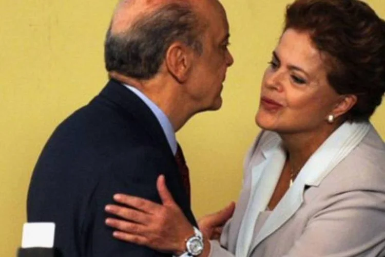 Os candidatos à Presidência: José Serra, do PSDB (à esquerda) e Dilma Rousseff, do PT; denúncia no TSE partiu da coligação tucana (Arquivo)