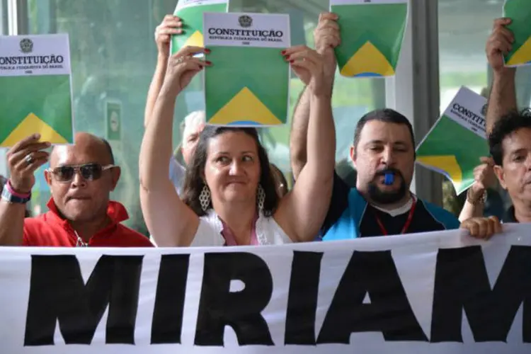 
	Sindicato do Judici&aacute;rio em ato em frente ao Minist&eacute;rio do Planejamento defendendo reajuste sal&aacute;rial dos servidores
 (Fabio Rodrigues Pozzebom/Agência Brasil)