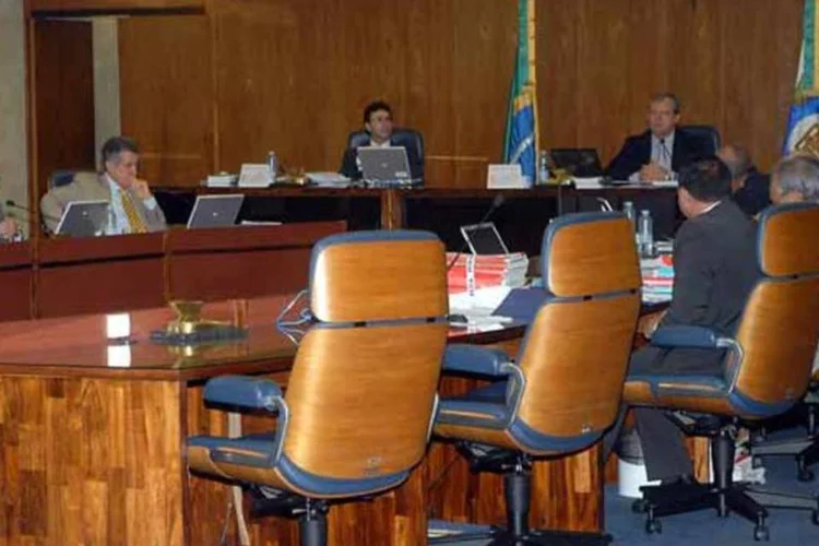 Imagem de uma sessão do Tribunal de Contas da União, as inscrições para concurso estão abertas (Valter Campanato/ABr)