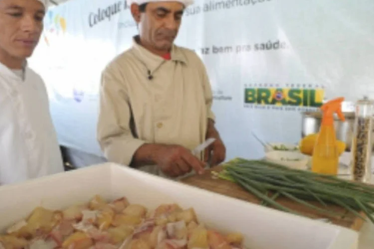 Setor de pesca e aquicultura: “Os números estão mostrando que a gente vai chegar a 14,4 quilos ou 14,5 quilos por habitante ao ano”, disse secretário do Ministério da Pesca (Agência Brasil)