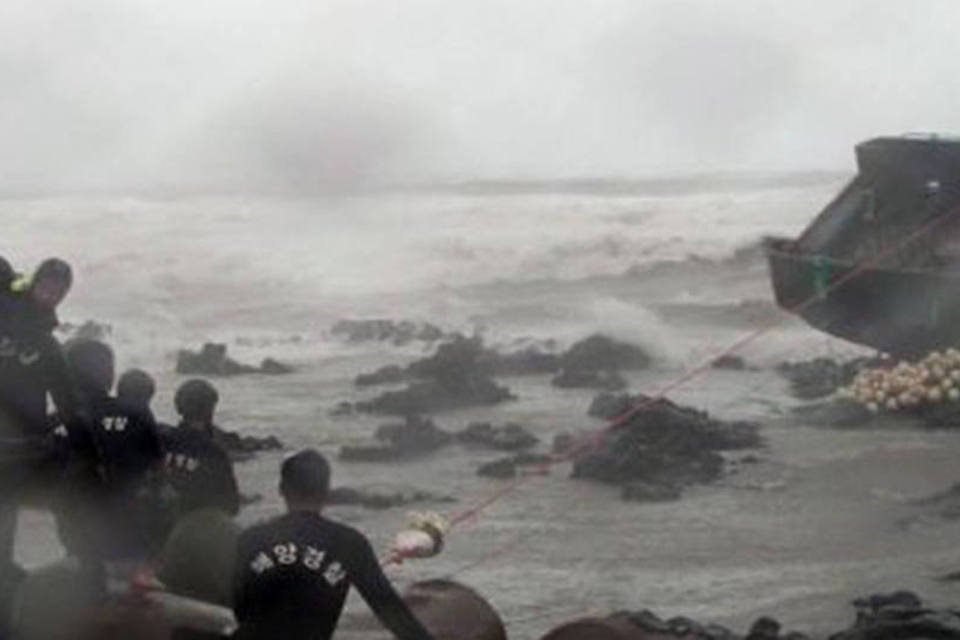 Seul está em alerta por tufão, 4 pescadores chineses morrem