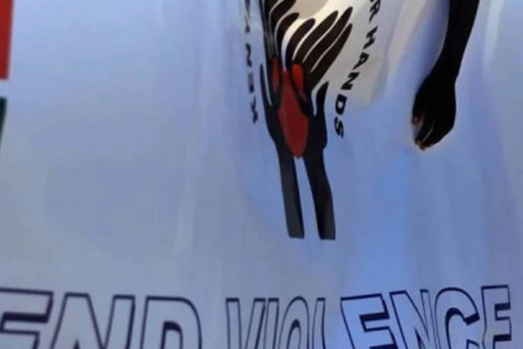 Manifestantes pedem fim da violência contra a mulheres: mais de 110 países, incluindo 50 Estados africanos, apoiaram o projeto de resolução
 (Tony Karumba/AFP)