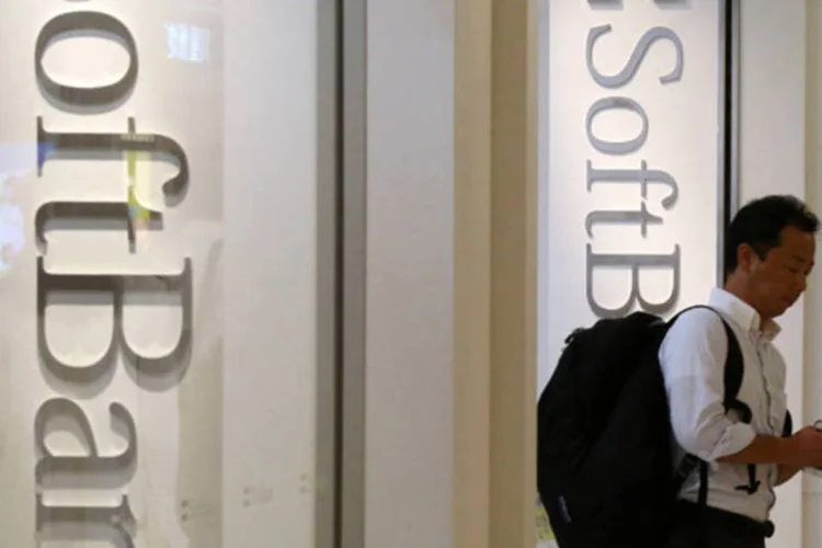 SoftBank registrou uma nova marca no Japão, estabelecendo um preço único indicativo de 1.500 ienes para sua oferta pública inicial de ações (Bloomberg/Reprodução)