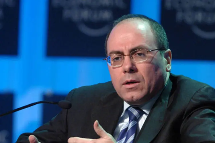 "todas as questões que estão no centro de um acordo permanente serão negociadas simultaneamente", disse o ministro israelense Silvan Shalom (Bloomberg)