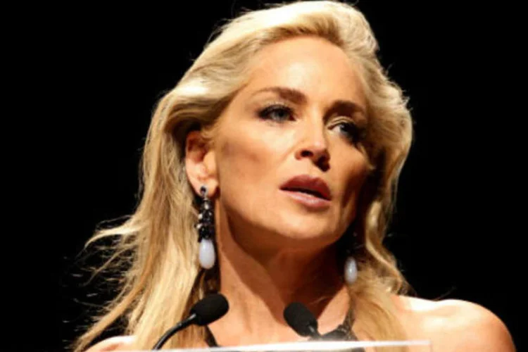 Sharon Stone: "estou extraordinariamente agradecida a vocês. O que vocês fazem é incrível e o que estamos fazendo está mudando o mundo", foram as palavras da atriz na abertura do evento. (Vittorio Zunino Celotto/Getty Images)