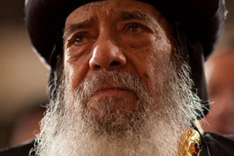 Morre papa Shenouda III, patriarca dos cristãos ortodoxos no Egito