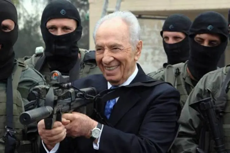 
	Shimon Peres, presidente de Israel: pa&iacute;s n&atilde;o descarta uma a&ccedil;&atilde;o militar contra o programa nuclear iraniano&nbsp;
 (Getty Images)