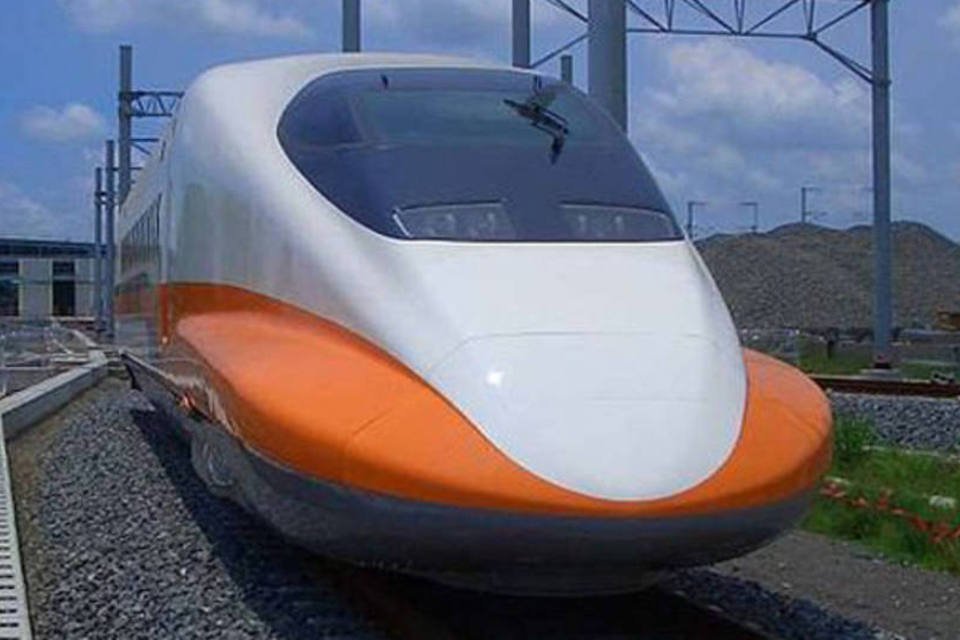 Ministério Público pede suspensão do leilão do trem de alta velocidade
