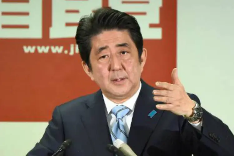 
	O primeiro-ministro japon&ecirc;s, Shinzo Abe: Jap&atilde;o quer consolidar sua posi&ccedil;&atilde;o no mercado africano e driblar a concorr&ecirc;ncia da China
 (Toru Yamanaka/AFP)