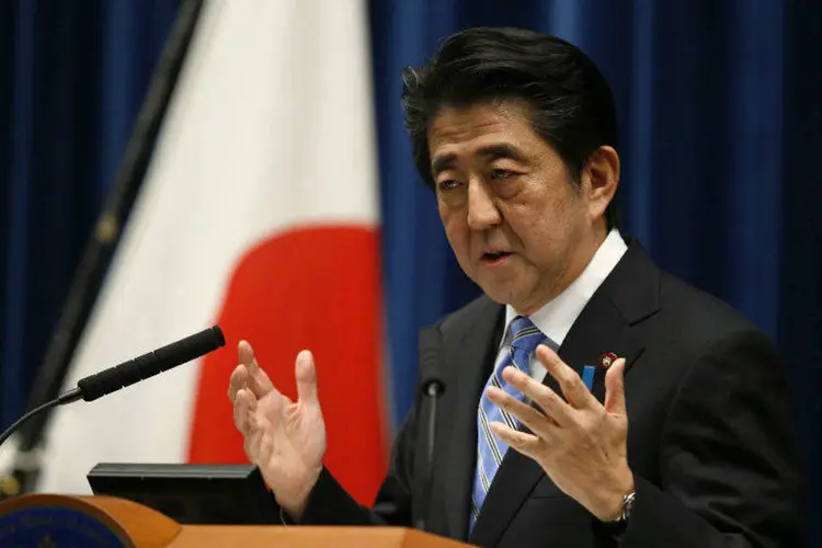 Primeiro-ministro do Japão, Shinzo Abe, durante coletiva de imprensa em Tóquio (Toru Hanai/Reuters)