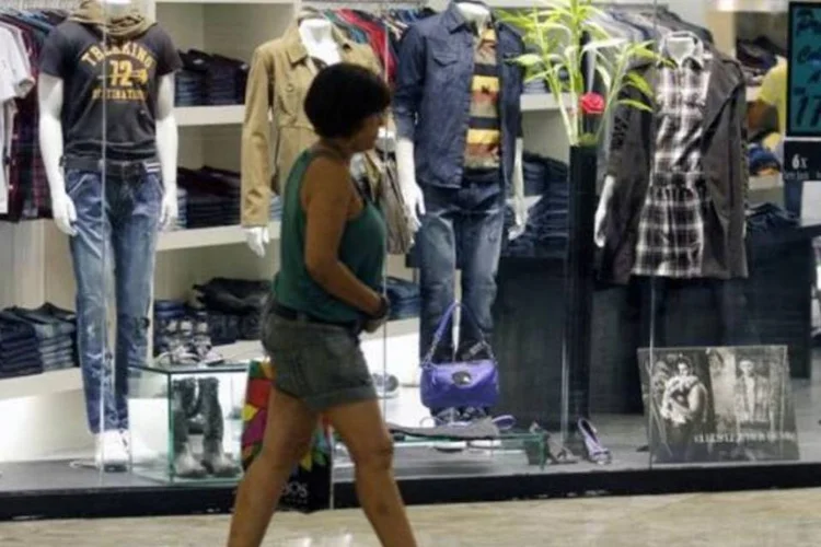 O clima frio colaborou para a alta nas vendas à vista, pois os paulistanos frequentaram mais os shoppings (Bruno Domingos/Reuters)