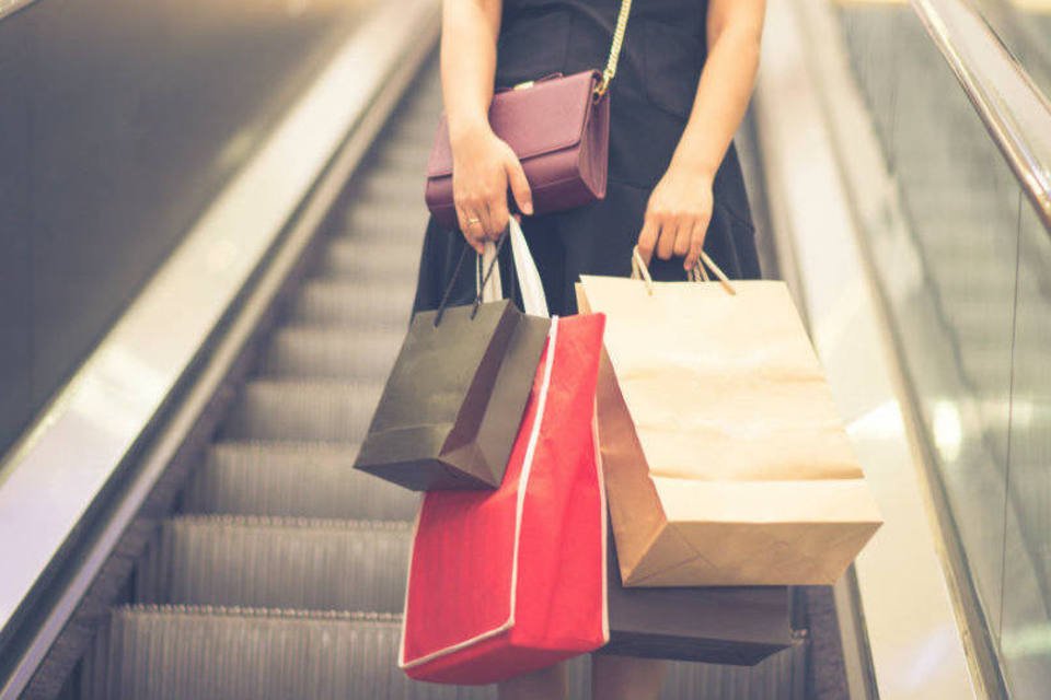 Shoppings começam a dar sinais de recuperação, diz estudo
