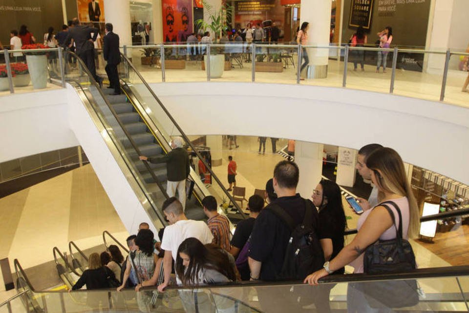 Metade dos shoppings previstos para 2014 foi adiada