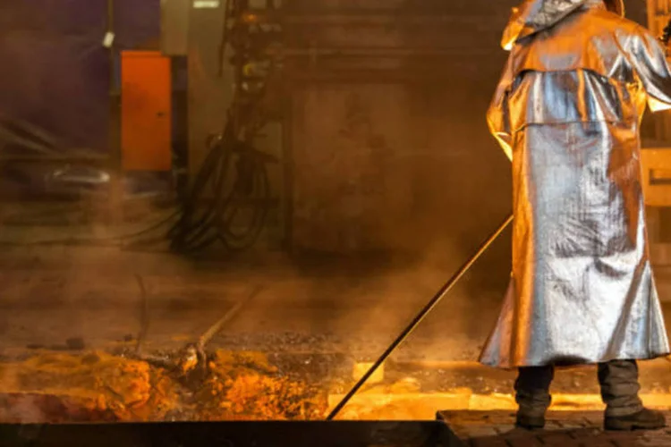 
	F&aacute;brica da ThyssenKrupp: &nbsp;grupo postou um preju&iacute;zo l&iacute;quido de &euro; 362 milh&otilde;es no segundo trimestre
 (Timothy Fadek/Bloomberg)