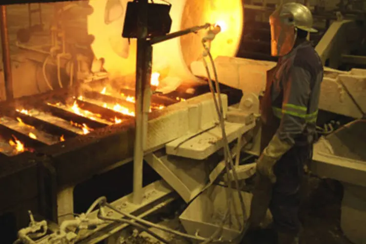 Unidade de siderúrgica no Pará: no acumulado de 2010, indústria já produziu 19,2 milhões de toneladas de aço bruto e 15,5 milhões de toneladas de laminados (Manoel Marques/Veja)