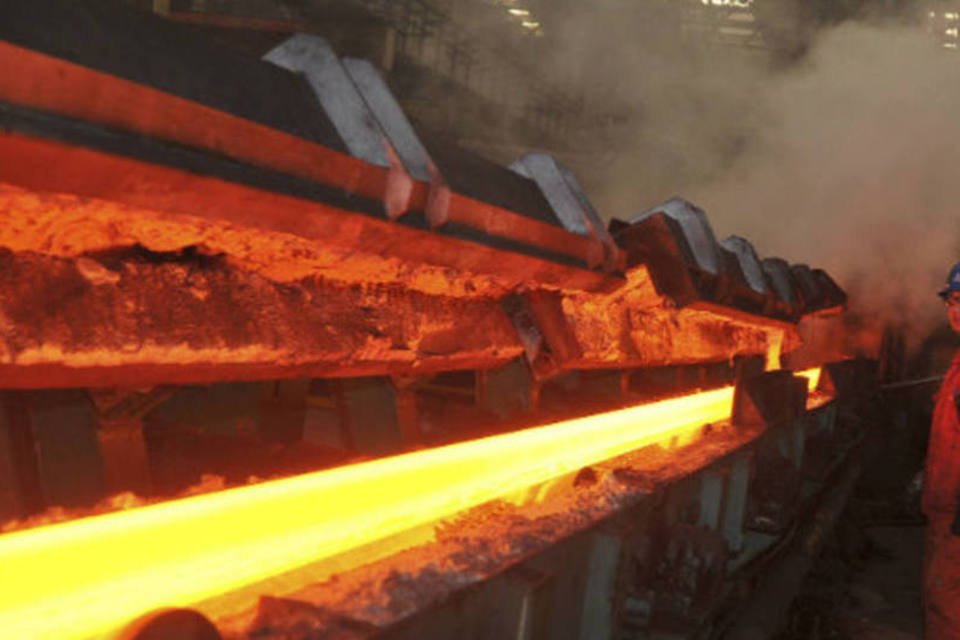 Produção de aço bruto na China deve crescer 4,6% em 2013