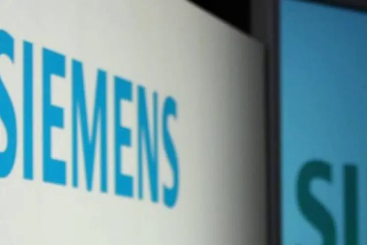 
	Siemens: a recompra de a&ccedil;&otilde;es foi anunciada em novembro do ano passado
 (Miguel Villagran/Getty Images)