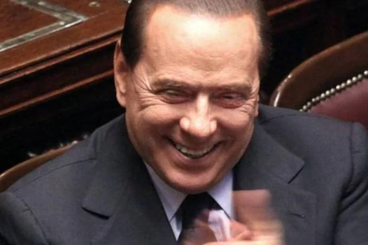 Berlusconi, premiê italiano, é suspeito de pagar US$ 600 mil por falso testemunho (Franco Origlia/Getty Images)