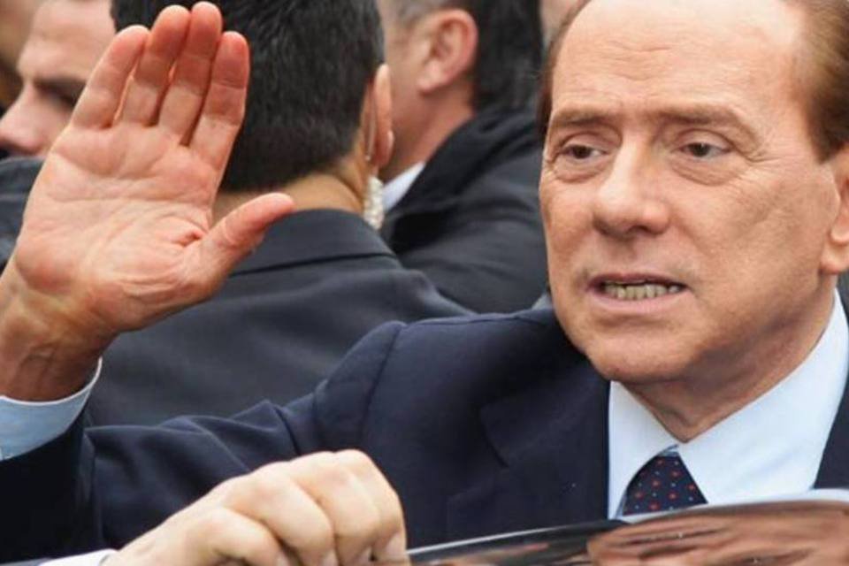 Berlusconi volta aos tribunais para julgamento Mediaset