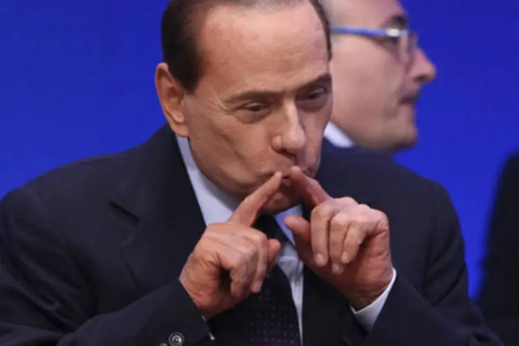 Questionada sobre os rumores de uma possível renúncia de Silvio Berlusconi, a Comissão Europeia deixou claro que não interferiria em sua análise da economia italiana
 (Getty Images)