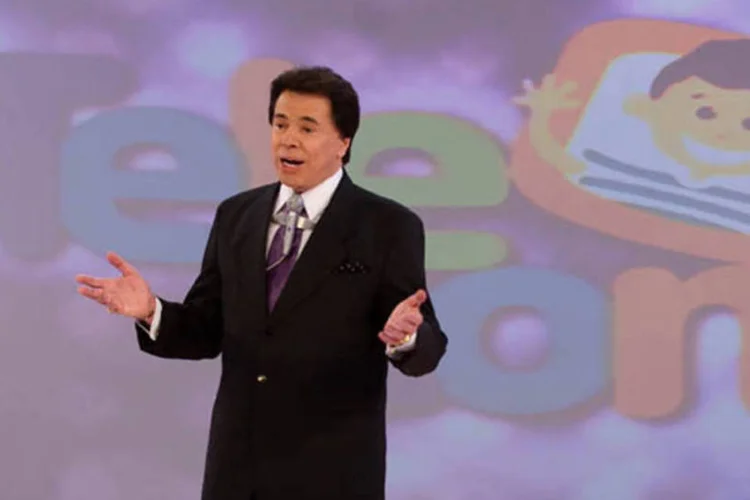 
	O grupo j&aacute; criou estrutura de gest&atilde;o profissional h&aacute; um bom tempo, ainda que Silvio Santos tenha se mantido fiel &agrave; estrat&eacute;gia t&iacute;pica de empresa familiar de se cercar de pessoas de confian&ccedil;a, e n&atilde;o de executivos escolhidos por sua compet&ecirc;ncia.&nbsp;
 (Thiago Bernardes/Contigo)